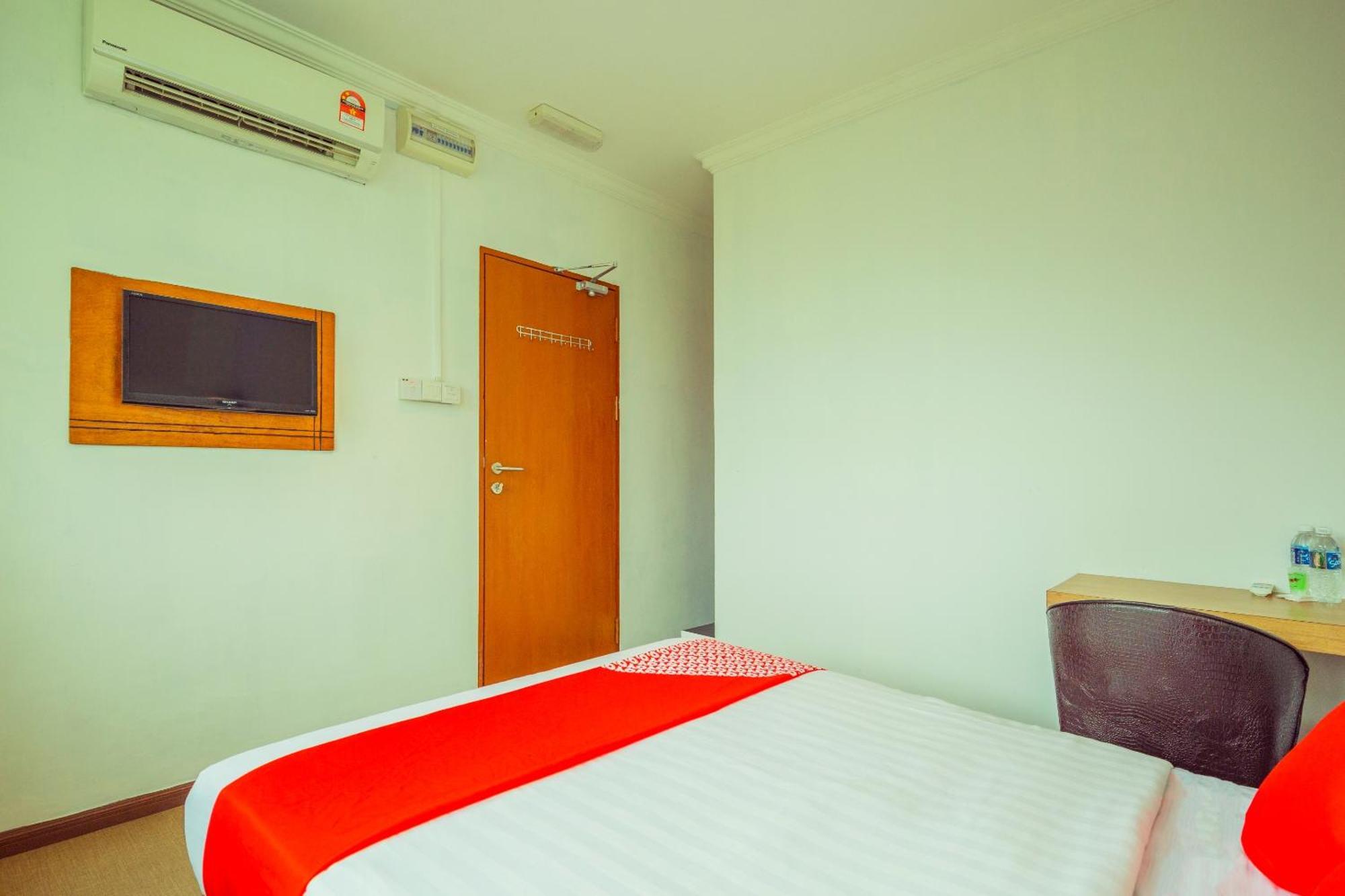 Super Oyo 218 Storytel Hotel Кота Кинабалу Екстериор снимка