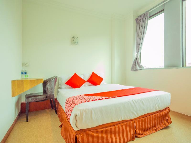 Super Oyo 218 Storytel Hotel Кота Кинабалу Екстериор снимка
